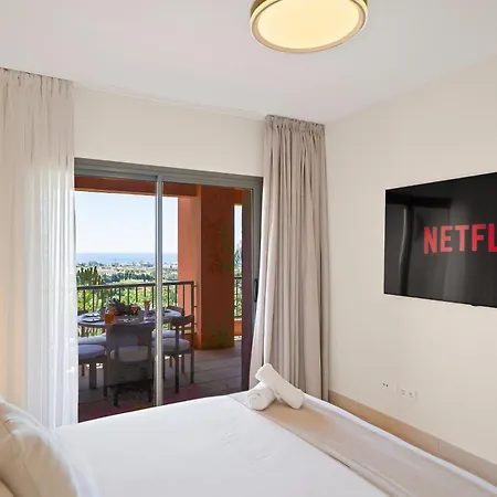 Nido Luxury - Sea Views & Free Parking Apartmán *