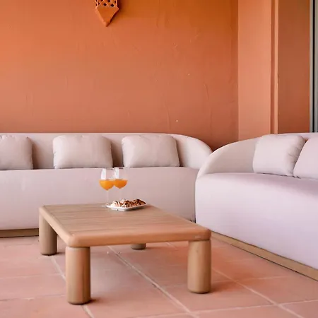 Nido Luxury - Sea Views & Free Parking Apartmán *